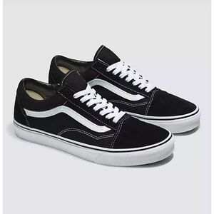 Vans Old Skool shoe size men’s size 8/ women’s size 9.5